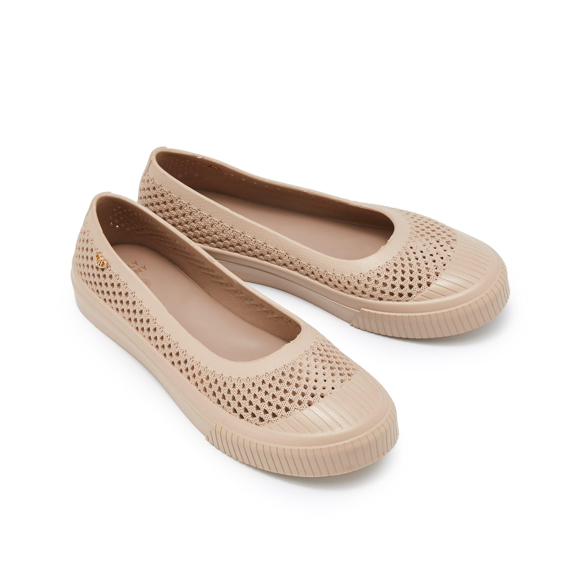 Grub Flat Ballerinas Cream