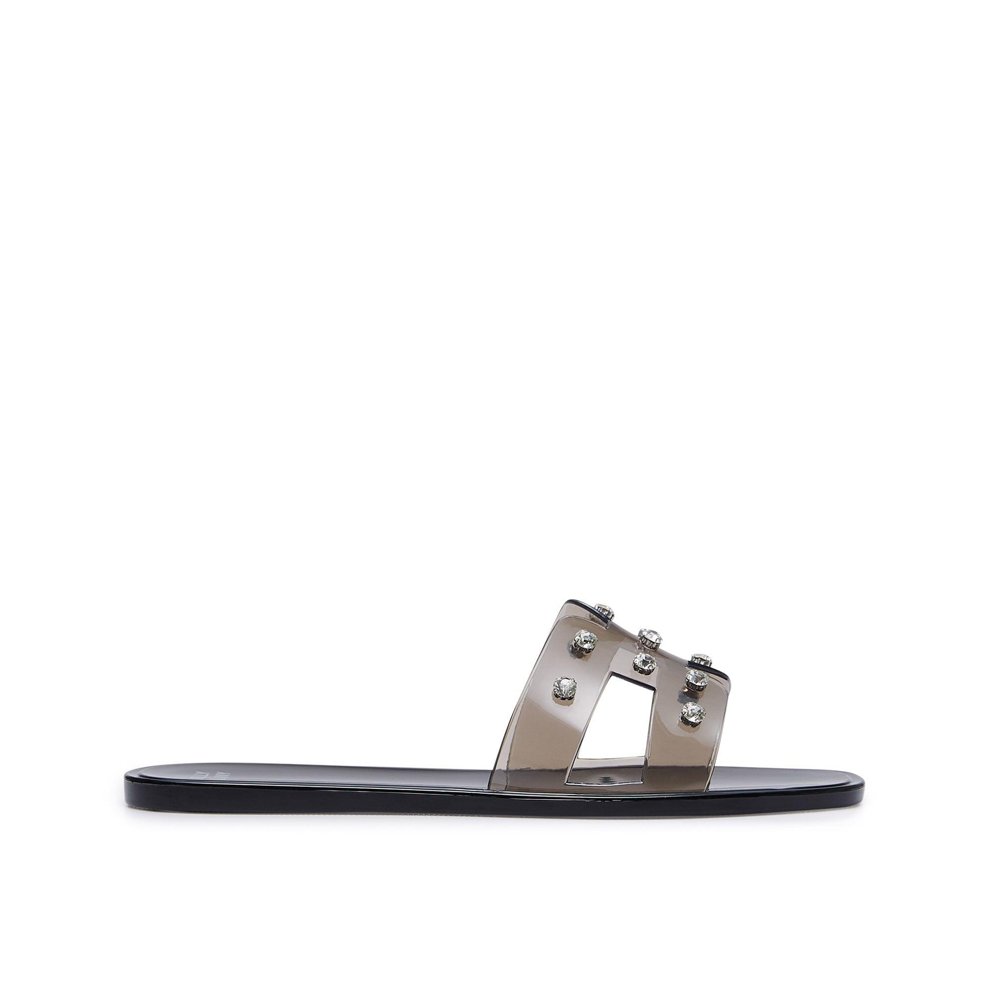 Kynes Flat Sandals Black